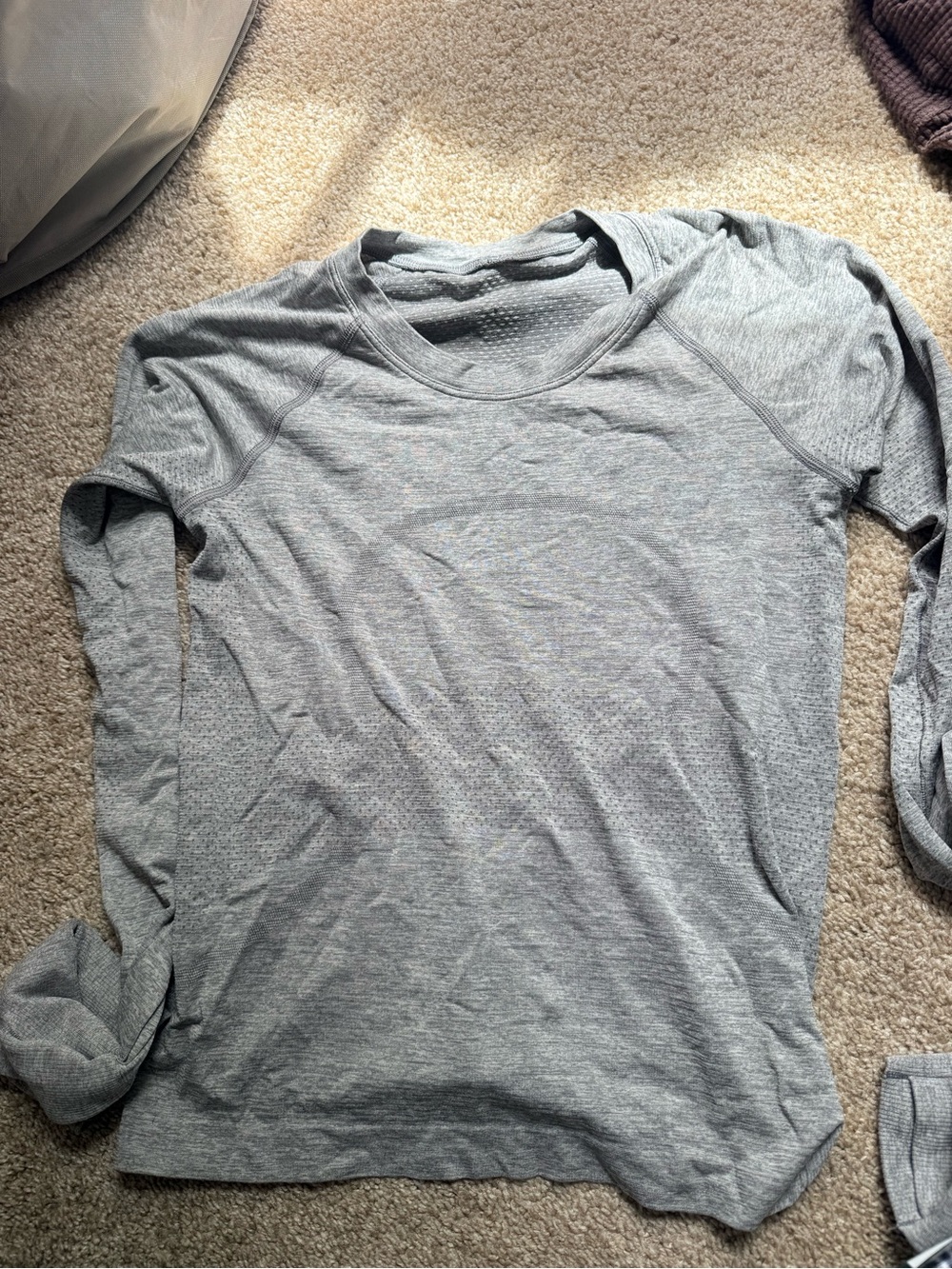 lululemon athletica Women's Long-Sleeve Athletic Tee - Light Gray